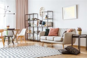עיצוב הסלון עם שטיחים